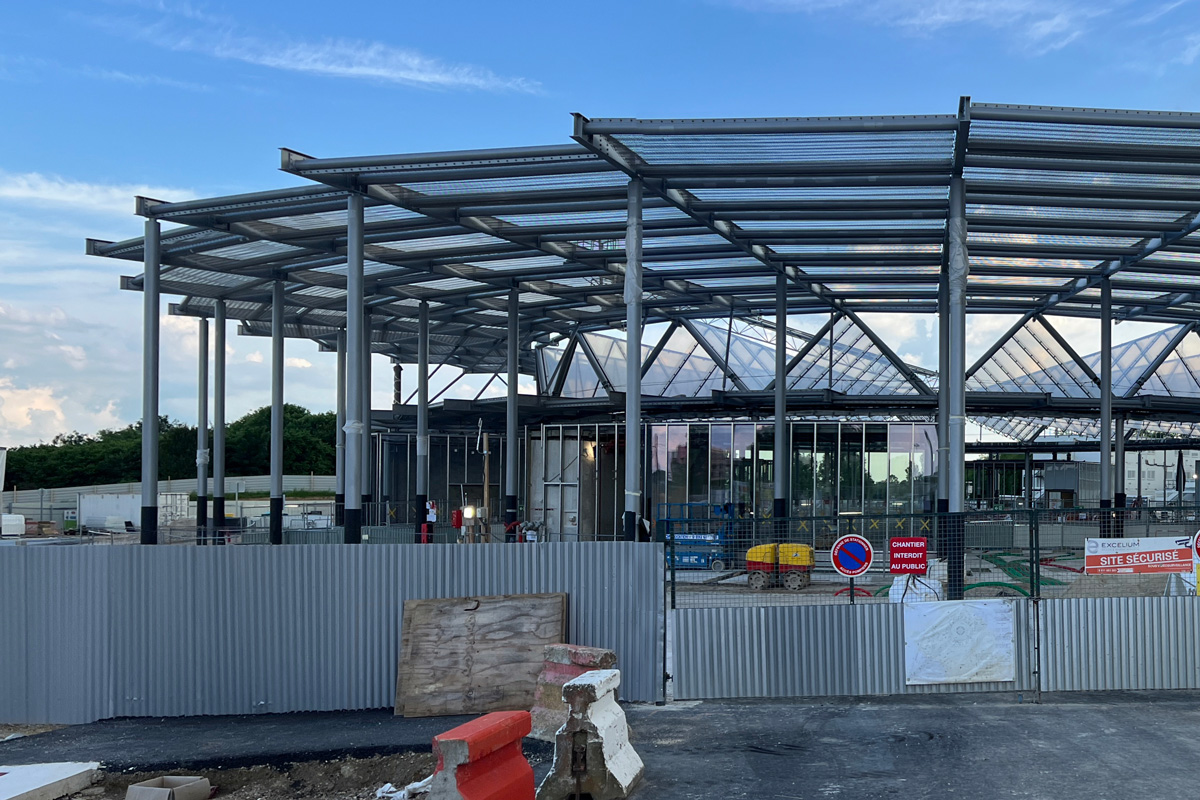 Construction de la gare Villejuif – Gustave Roussy sur les lignes 15 et 16 du Grand Paris Express.