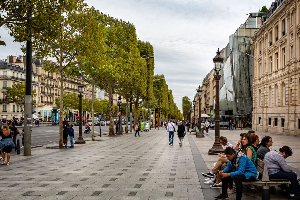 Avenue des Champs-Elysées