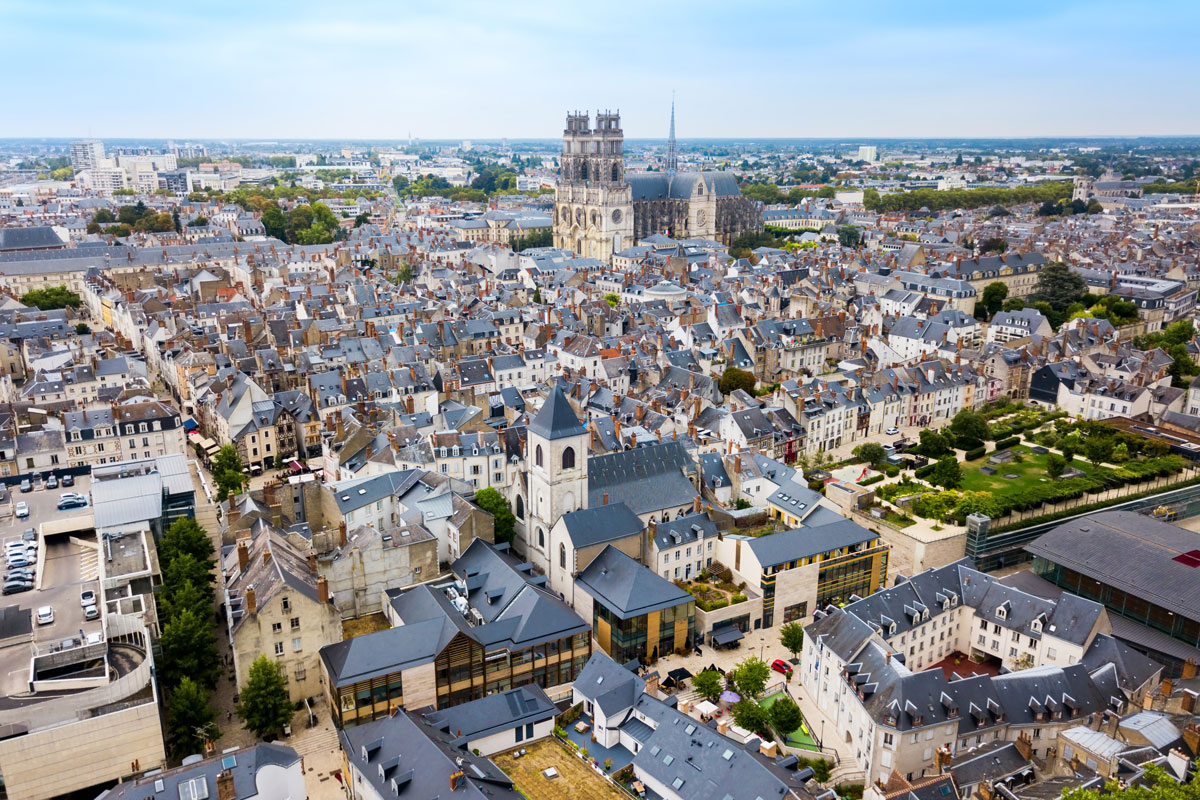 Vue aérienne du centre-ville d'Orléans
