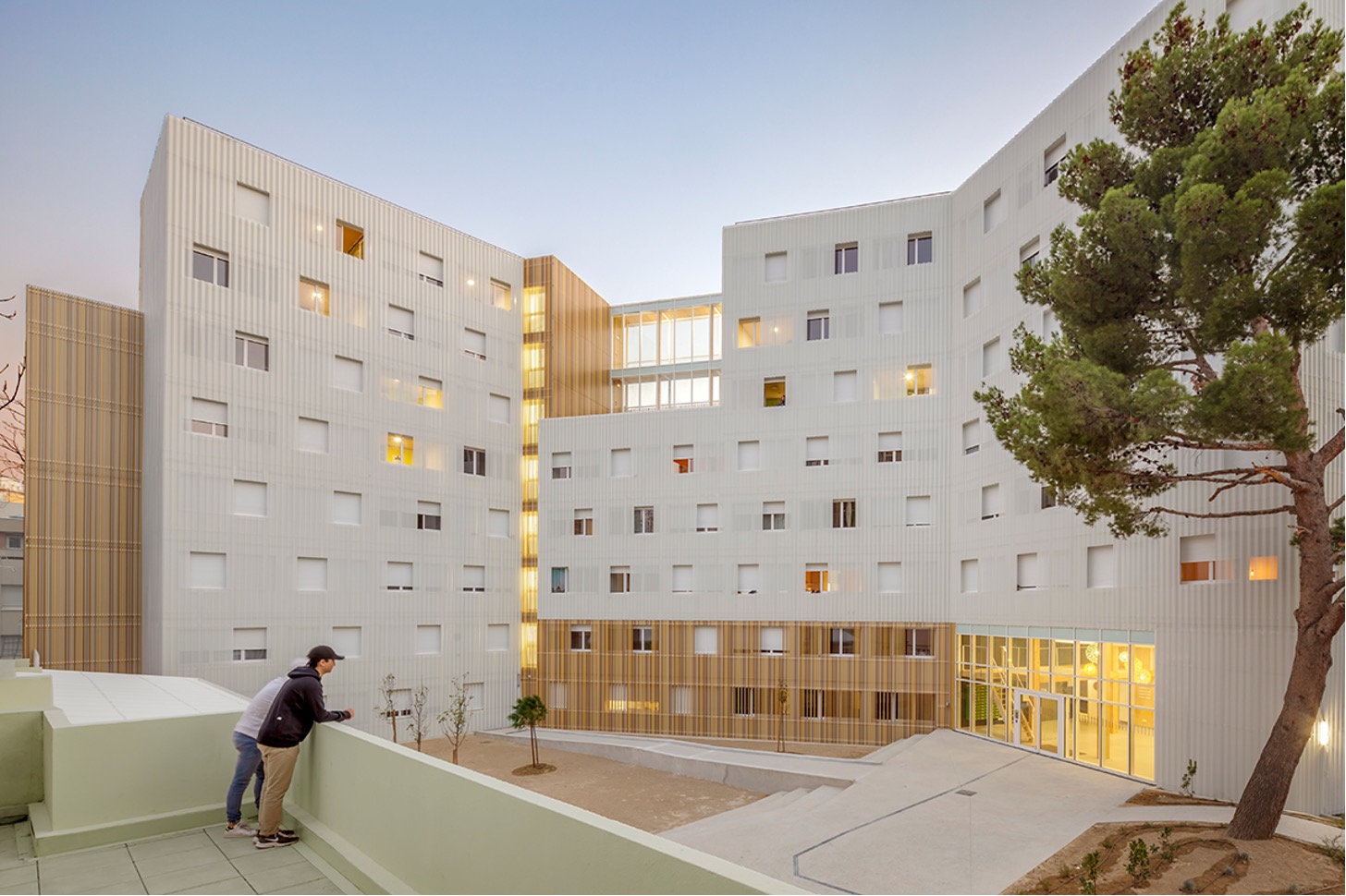 Façade d'une résidence étudiante à Marseille