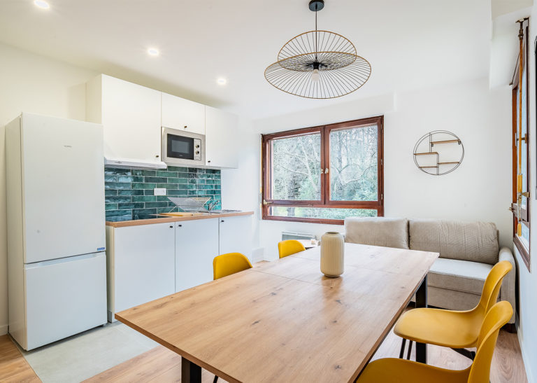 Séjour rénové dans l'investissement locatif de Benjamin à Palaiseau