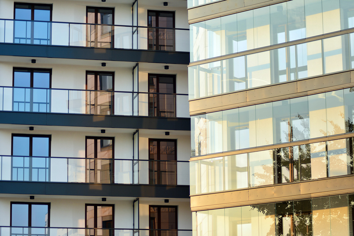 Façades d'immeubles neufs